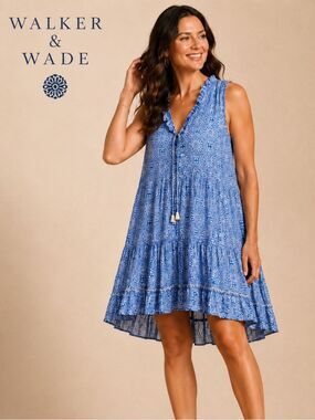 NWT Walker & Wade Blue & White Medallion Print Tiered Dress